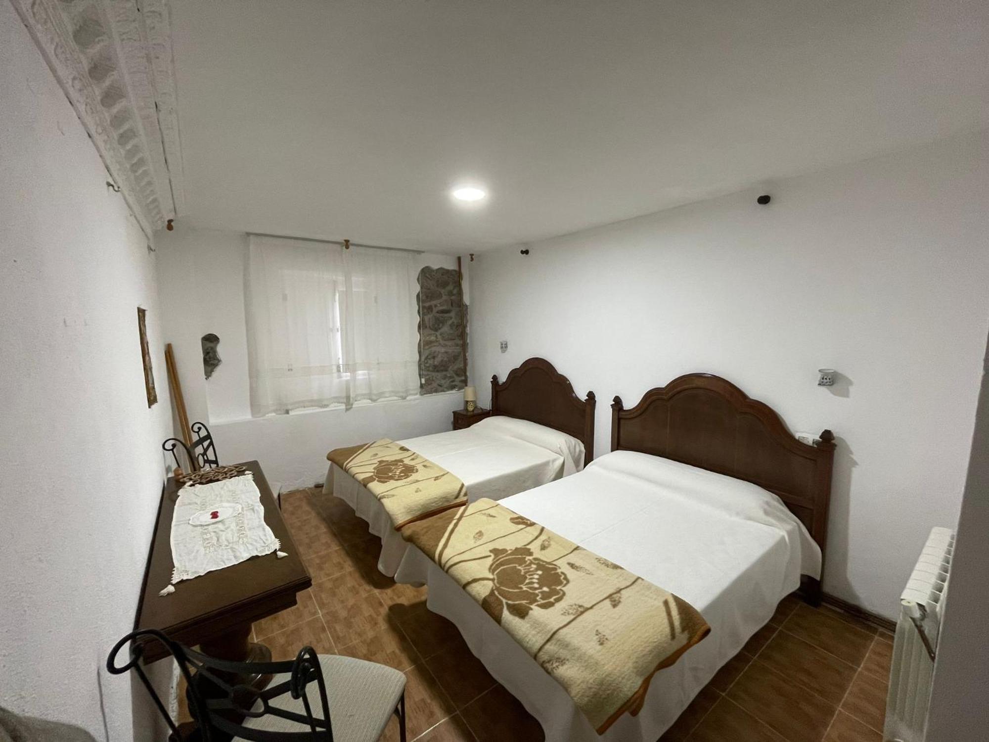 Hotel El Nuevo Semellon Aceptamos Mascotas Tineo Eksteriør bilde